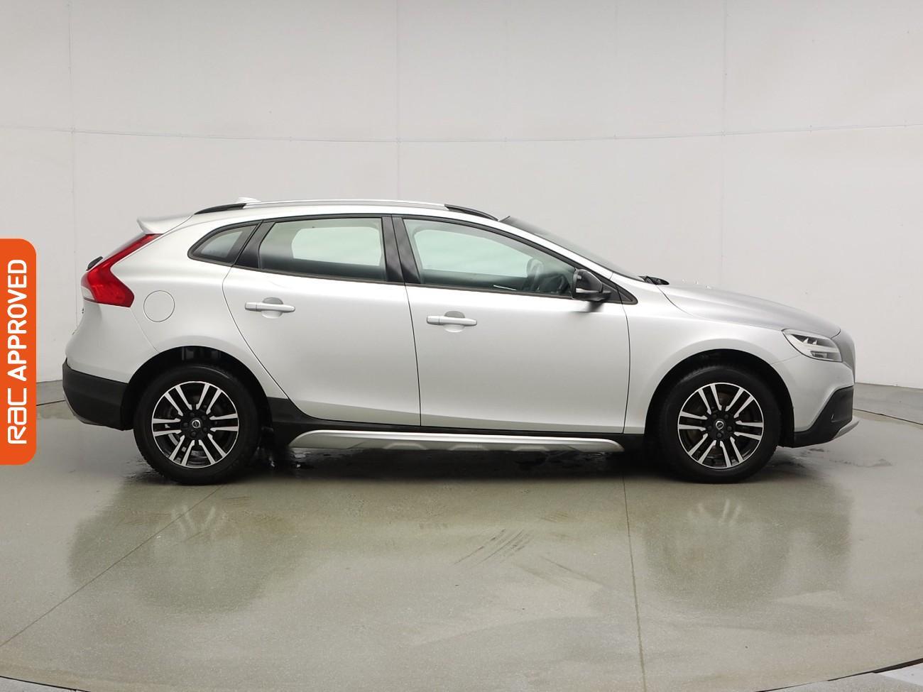 Used Volvo V40 Cross Country 2017 for sale - 76961545: Photo 6