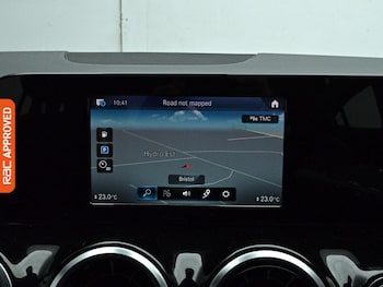 Used Mercedes-Benz GLA 2021 for sale - 77935546: Photo