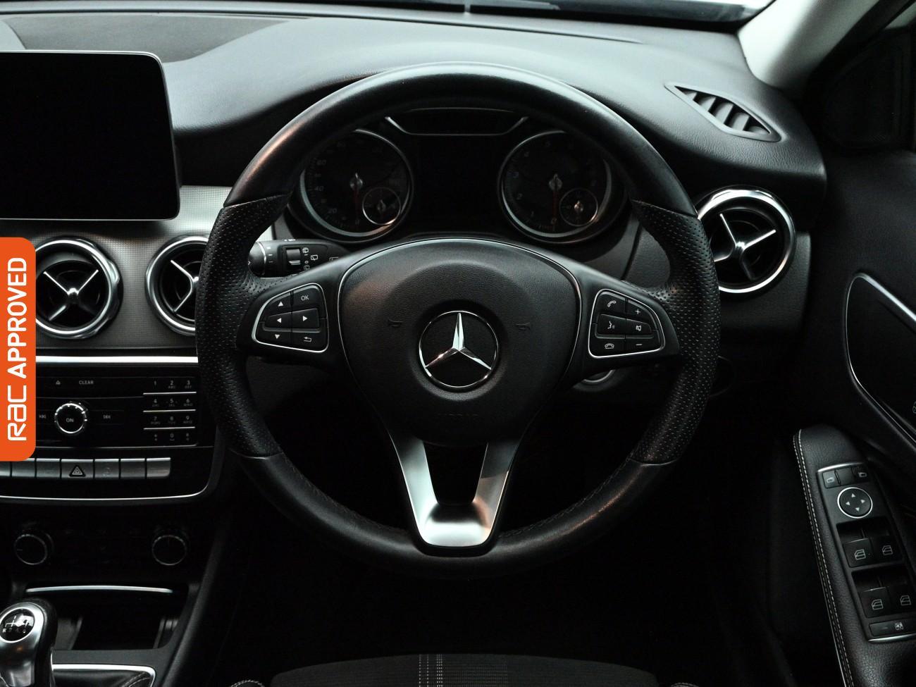 Used Mercedes-Benz GLA 2019 for sale - 77797153: Photo 9