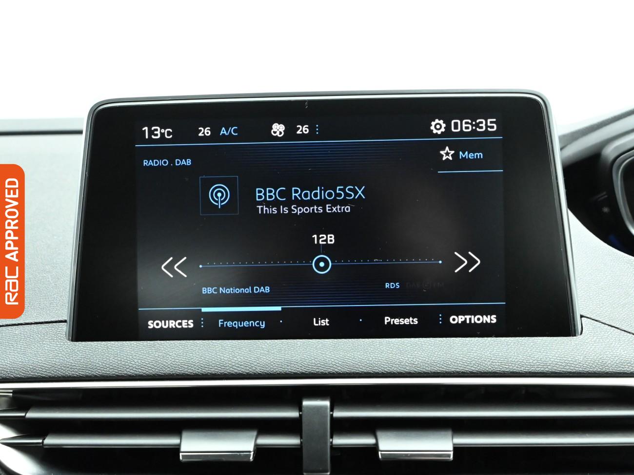 Used Peugeot 3008 2018 for sale - 76919404: Photo 16