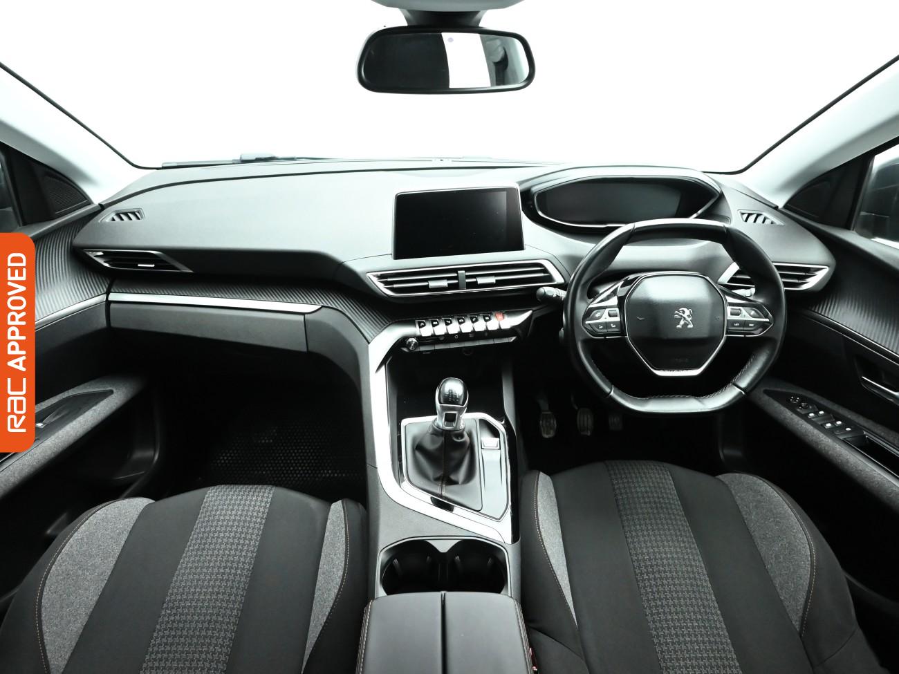 Used Peugeot 3008 2018 for sale - 76919404: Photo 2