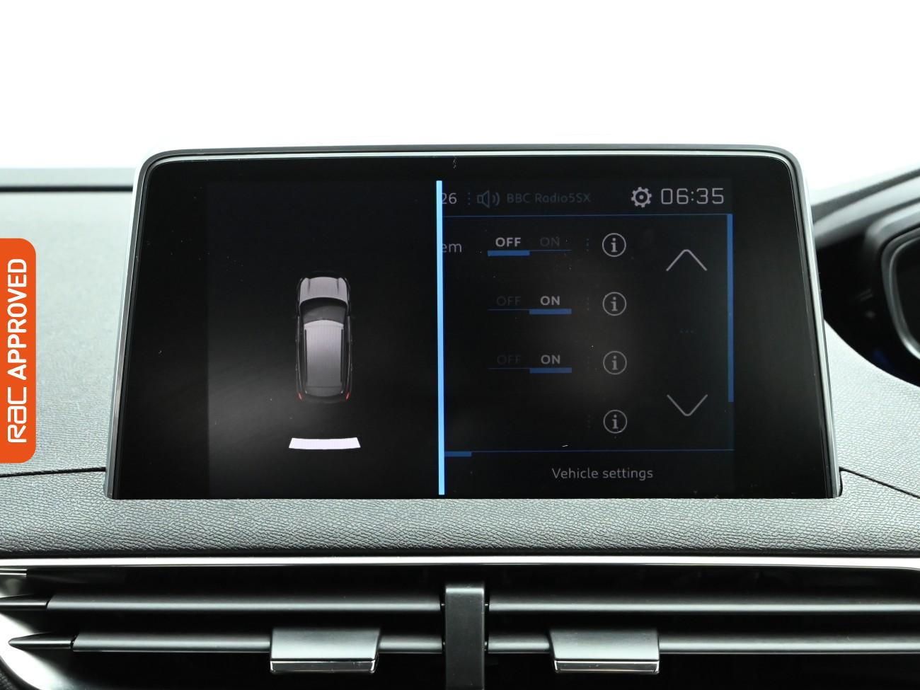 Used Peugeot 3008 2018 for sale - 76919404: Photo 3