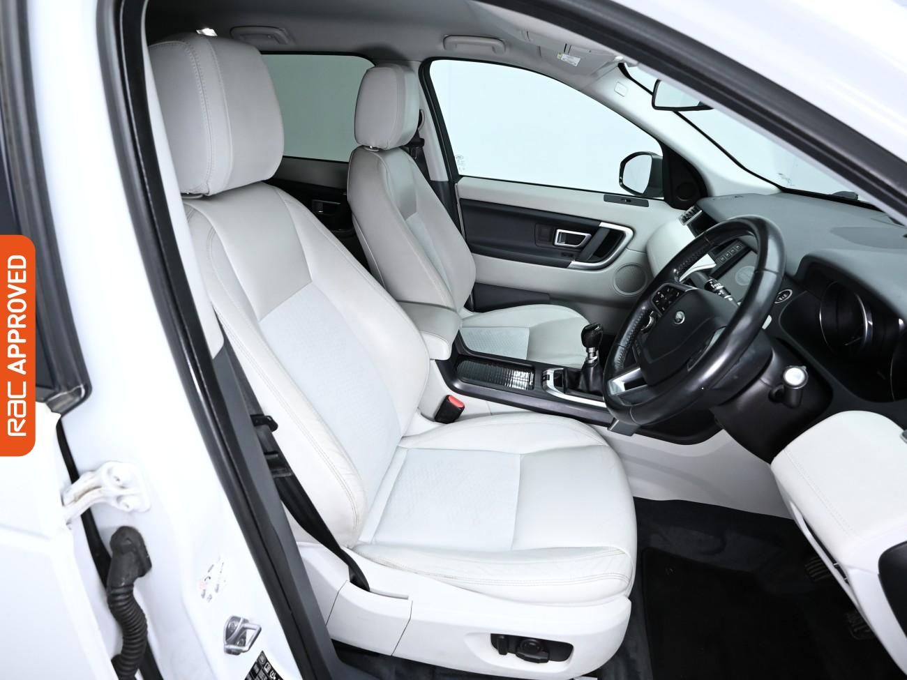 Used Land Rover Discovery Sport 2016 for sale - 76955443: Photo 11