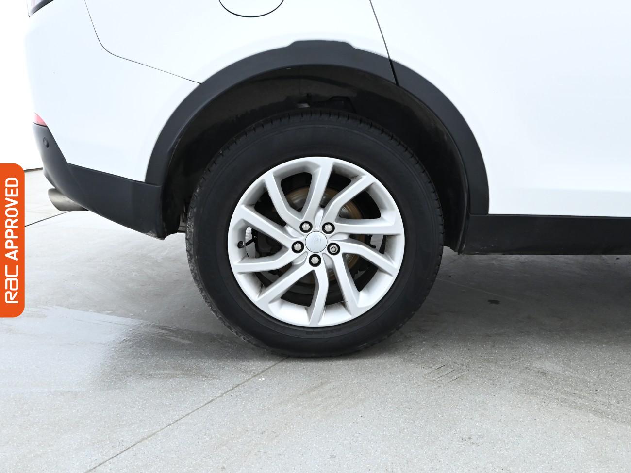 Used Land Rover Discovery Sport 2016 for sale - 76955443: Photo 25