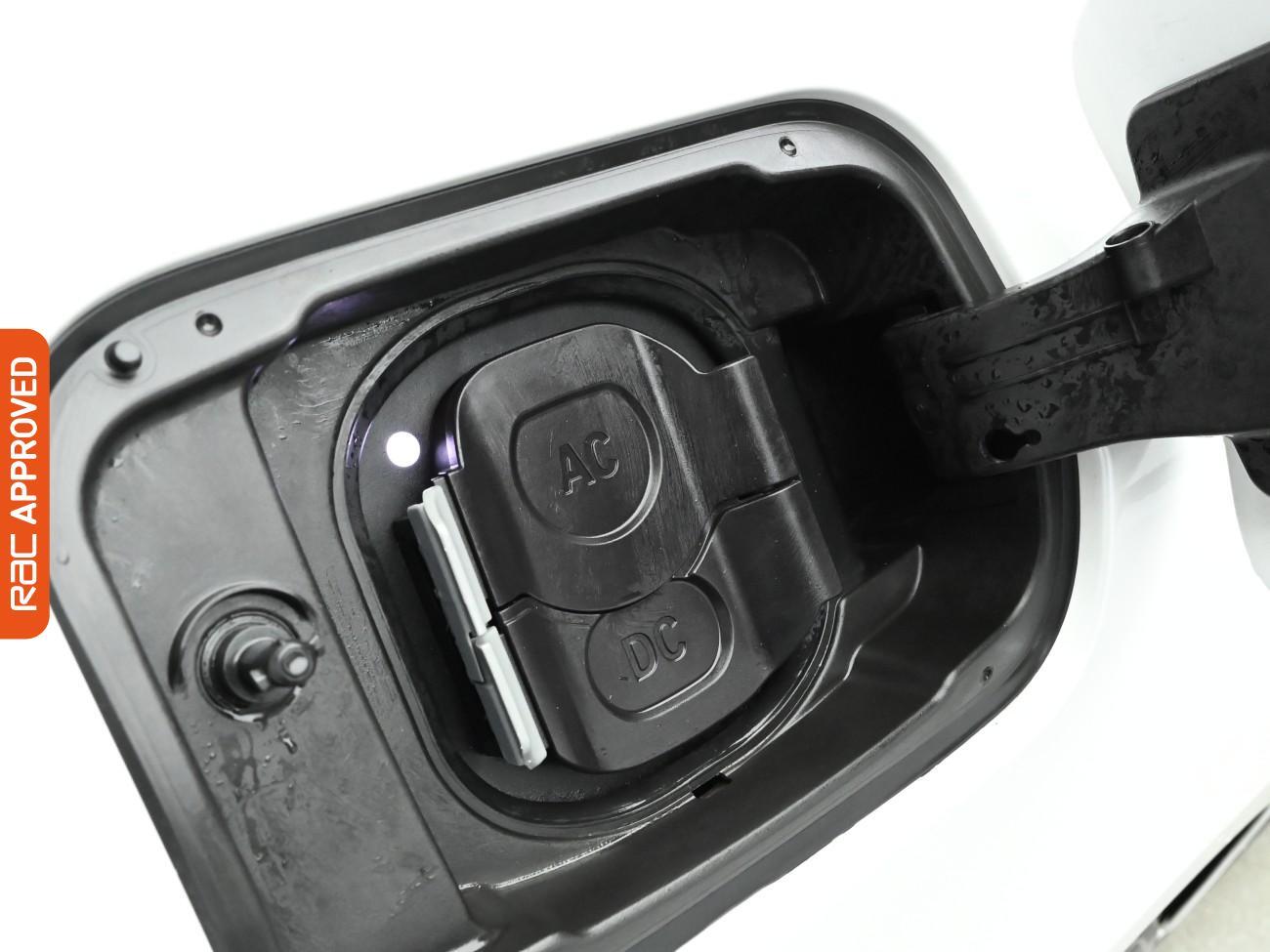 Used BMW i4 2022 for sale - 77106950: Photo 16