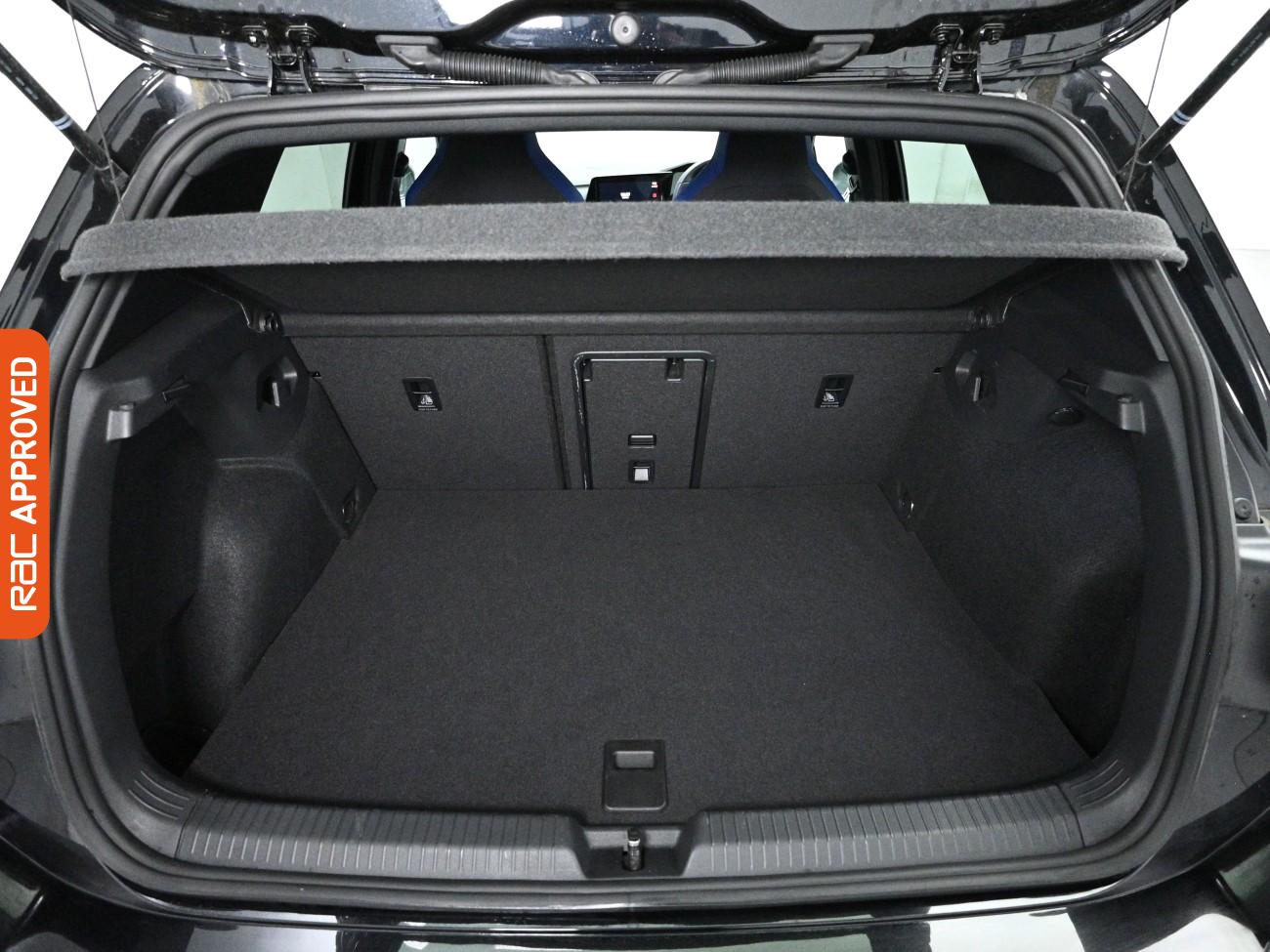 Used Volkswagen Golf 2023 for sale - 77743679: Photo 28