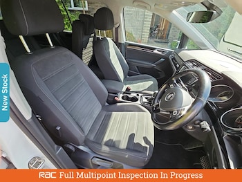 Used Volkswagen Touran 2017 for sale - 75639487: Photo