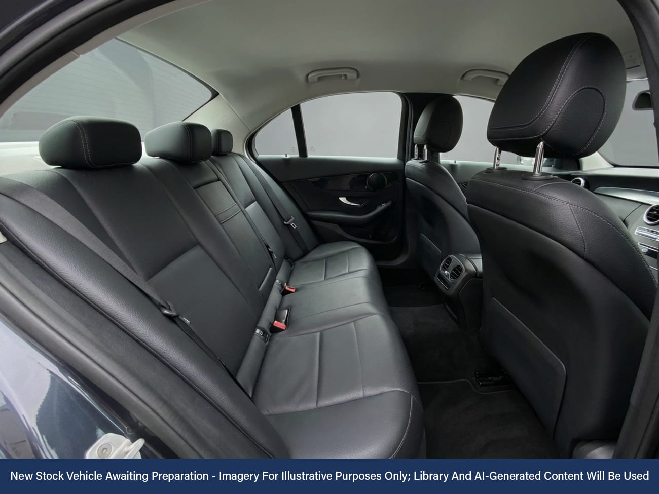 Used Mercedes-Benz C Class 2016 for sale - 77742180: Photo 4