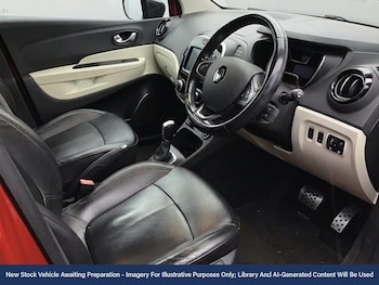 Used Renault Captur 2020 for sale - 77500844: Photo