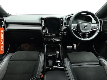 Used Volvo XC40 2022 for sale - 79295176: Photo