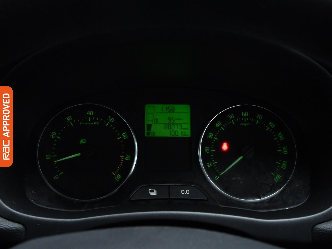 Used Skoda Roomster 2015 for sale - 76576198: Photo 11