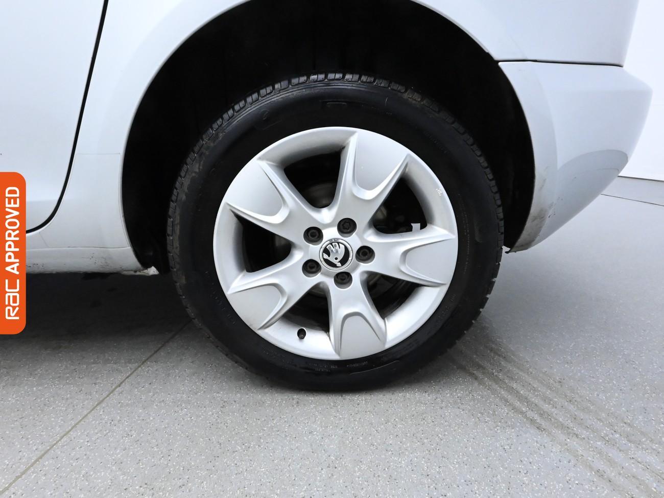 Used Skoda Roomster 2015 for sale - 76576198: Photo 25