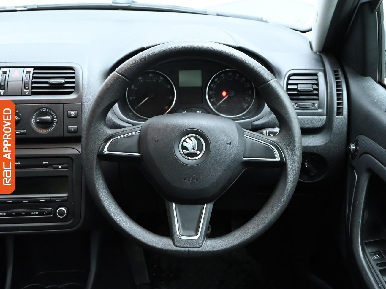 Used Skoda Roomster 2015 for sale - 76576198: Photo 9