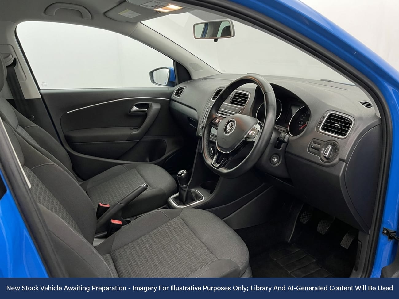 Used Volkswagen Polo 2015 for sale - 77226415: Photo 3