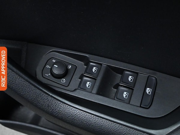 Used Skoda Karoq 2018 for sale - 76035375: Photo 44