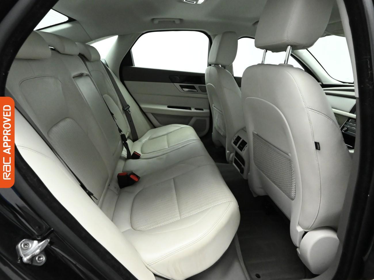 Used Jaguar XF 2016 for sale - 77374341: Photo 13