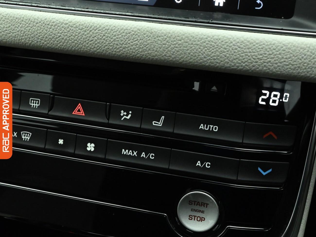 Used Jaguar XF 2016 for sale - 77374341: Photo 16