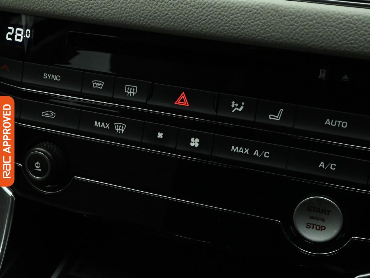 Used Jaguar XF 2016 for sale - 77374341: Photo 27