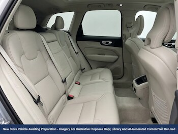 Used Volvo XC60 2017 for sale - 77700667: Photo