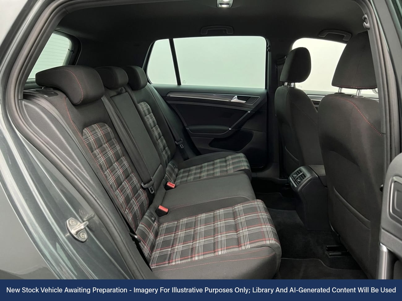 Used Volkswagen Golf 2018 for sale - 77500856: Photo 4