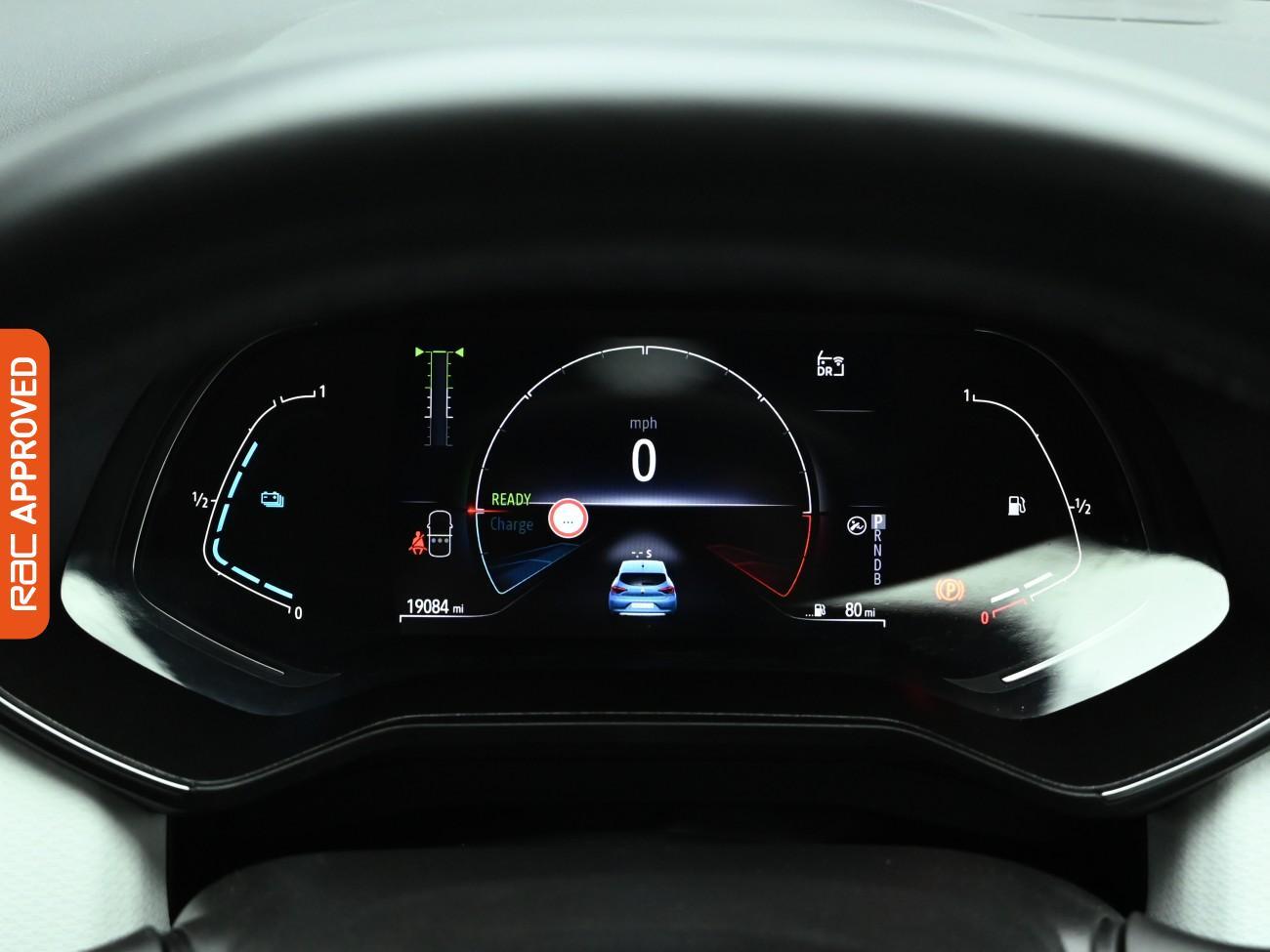 Used Renault Clio 2021 for sale - 76878316: Photo 11