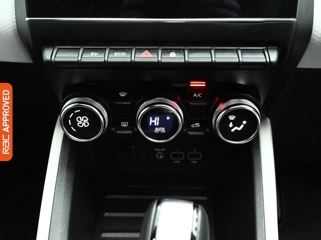 Used Renault Clio 2021 for sale - 76878316: Photo 16