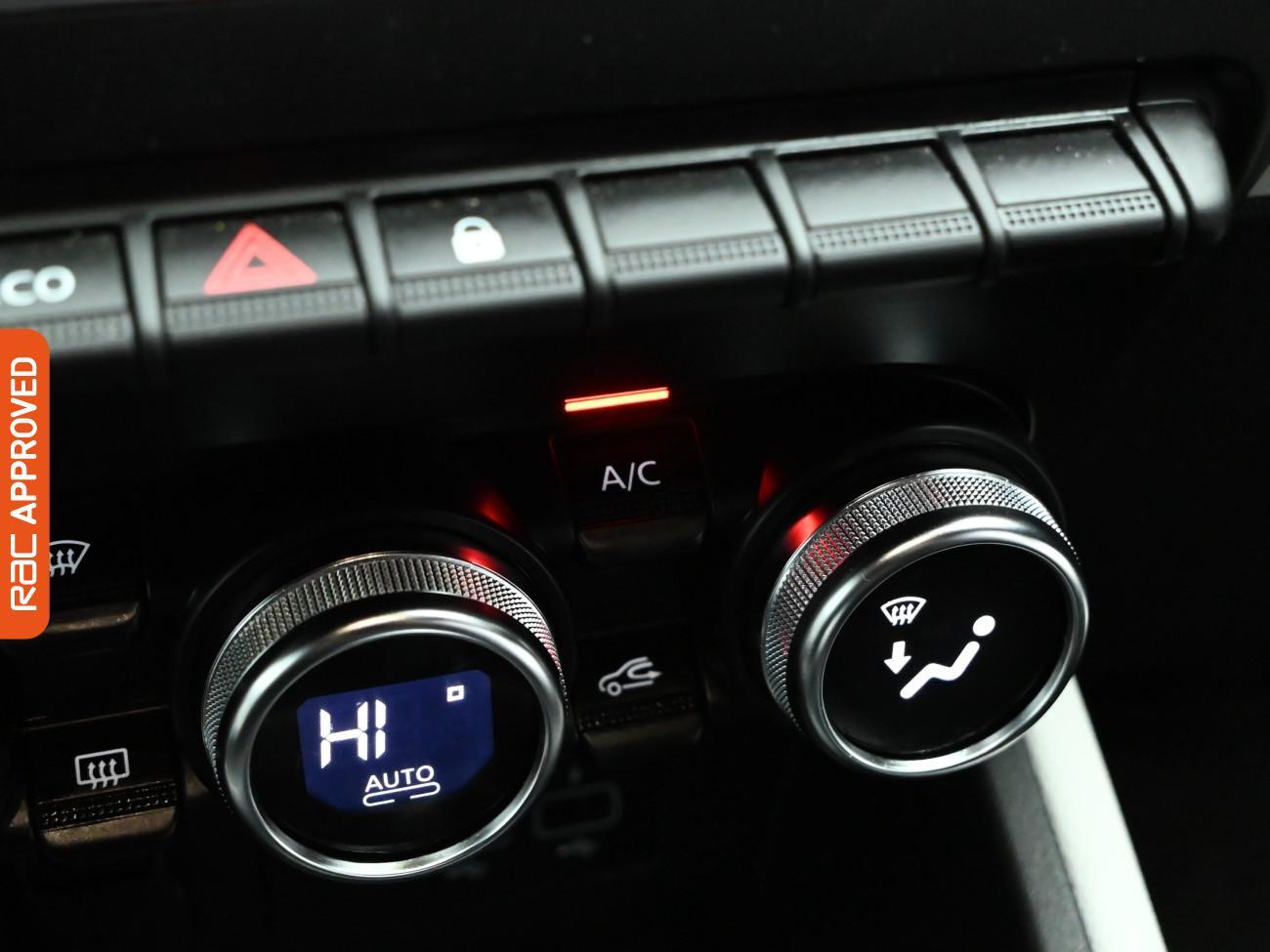 Used Renault Clio 2021 for sale - 76878316: Photo 17