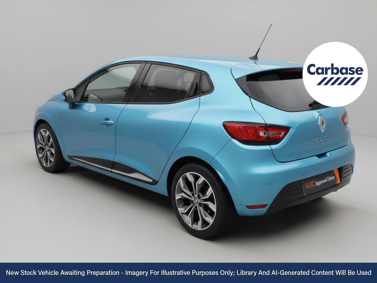 Used Renault Clio 2021 for sale - 76878316: Photo 2