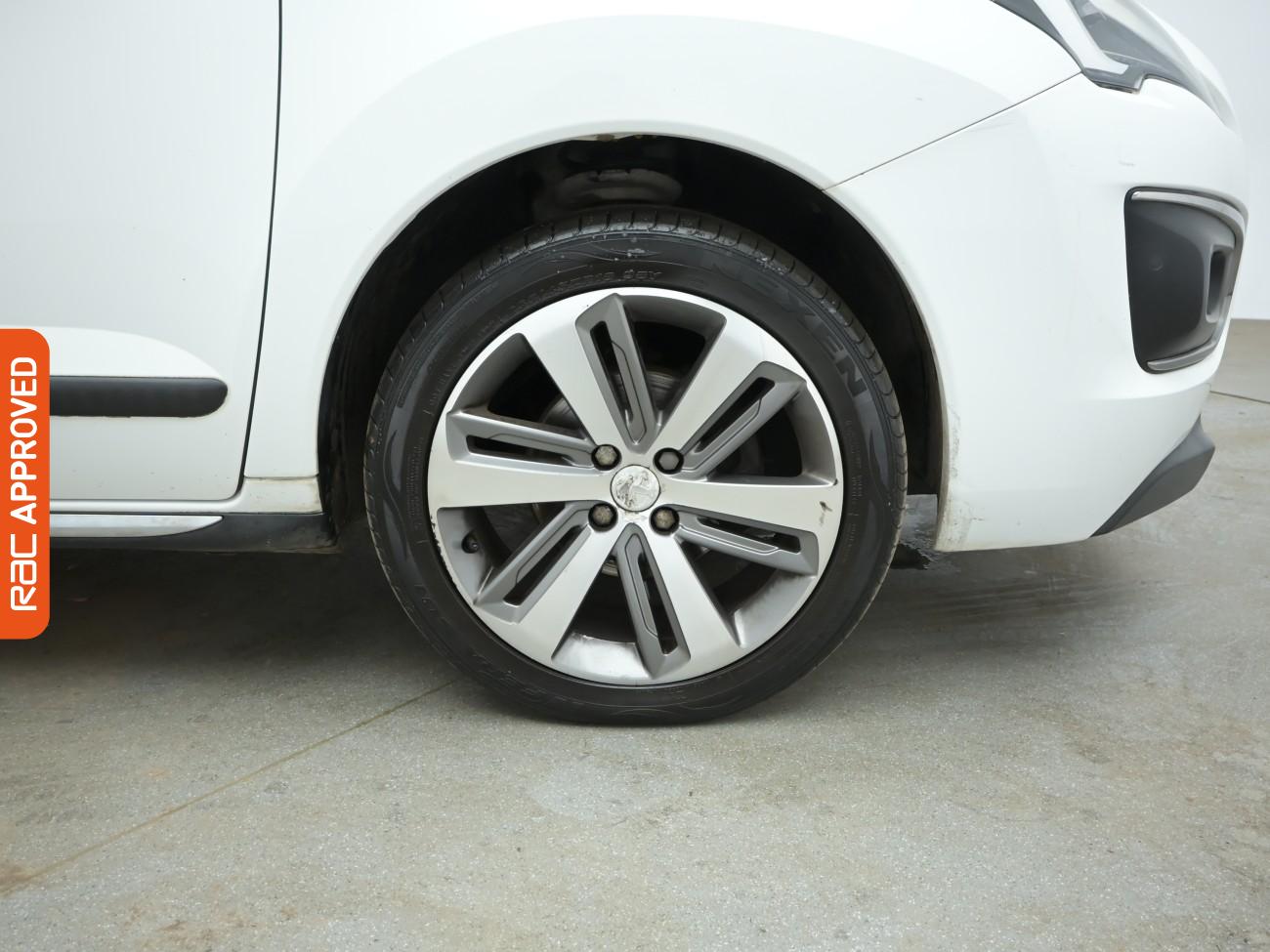 Used Peugeot 3008 2015 for sale - 76429280: Photo 28