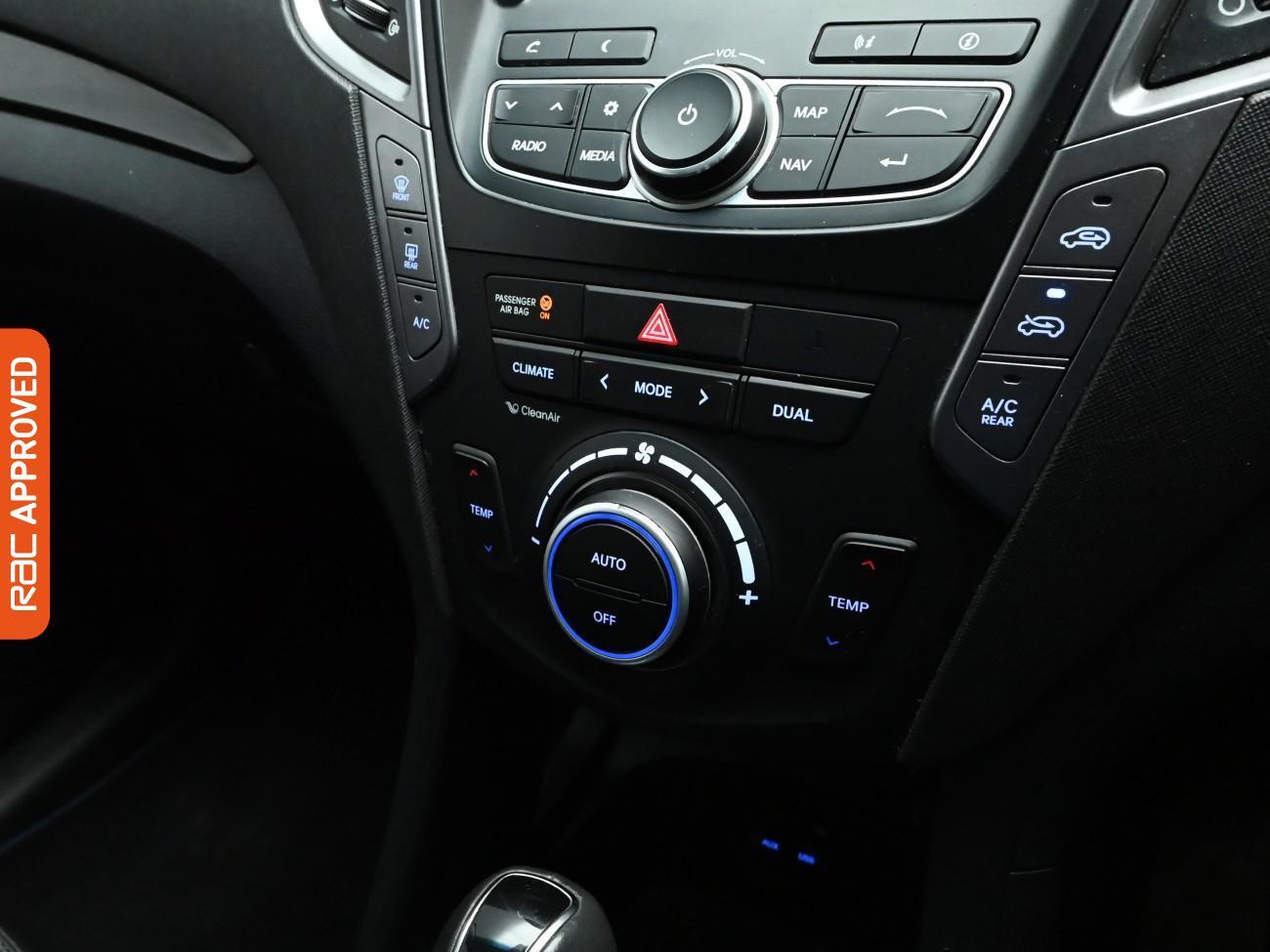 Used Hyundai Santa Fe 2015 for sale - 76662274: Photo 16