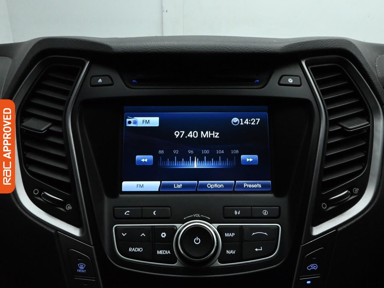 Used Hyundai Santa Fe 2015 for sale - 76662274: Photo 17