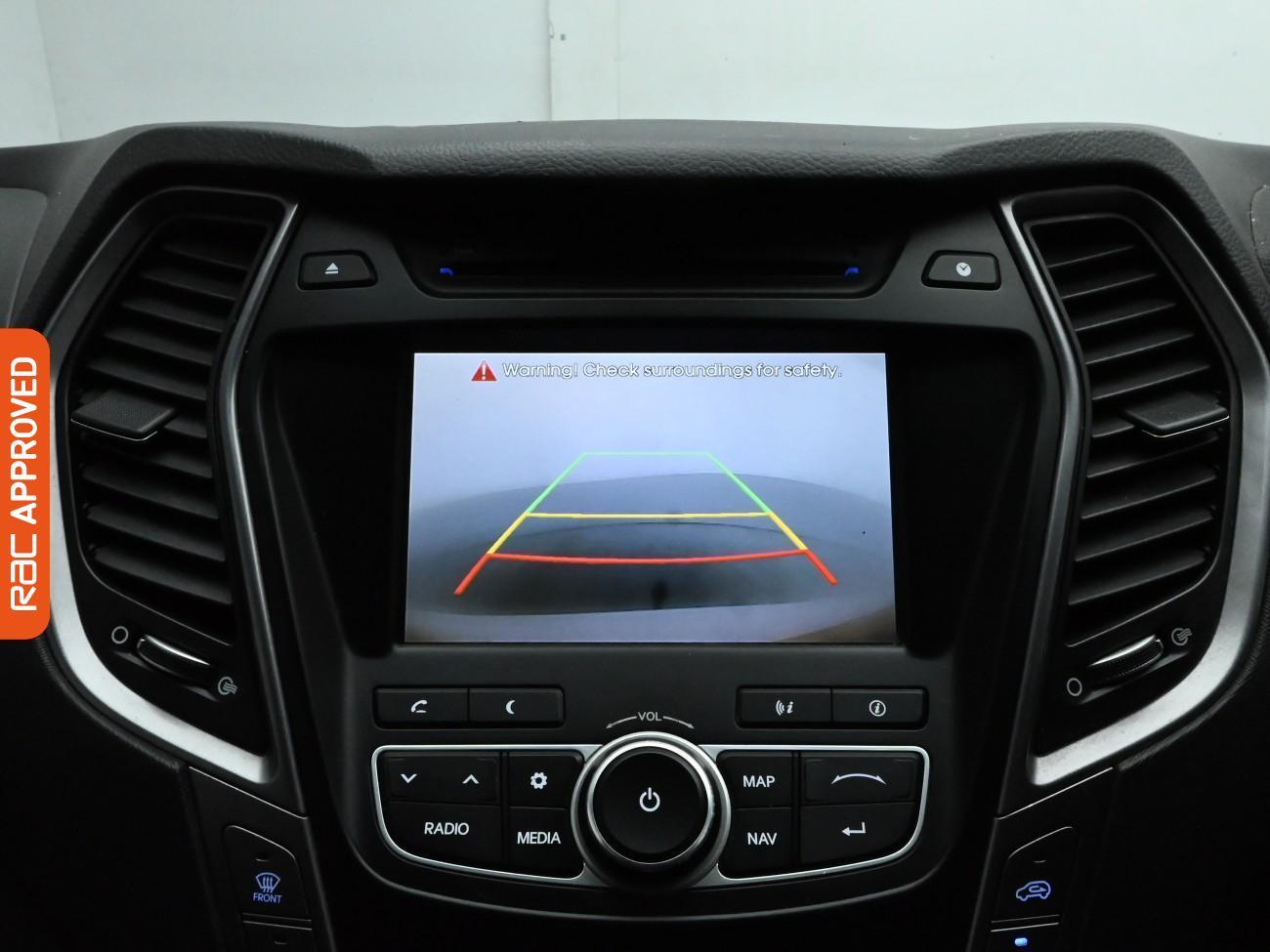 Used Hyundai Santa Fe 2015 for sale - 76662274: Photo 18