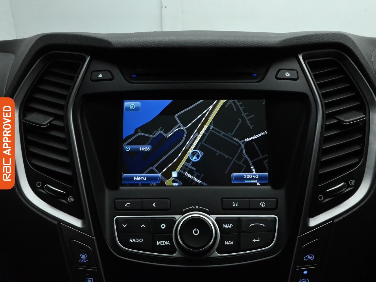 Used Hyundai Santa Fe 2015 for sale - 76662274: Photo 19