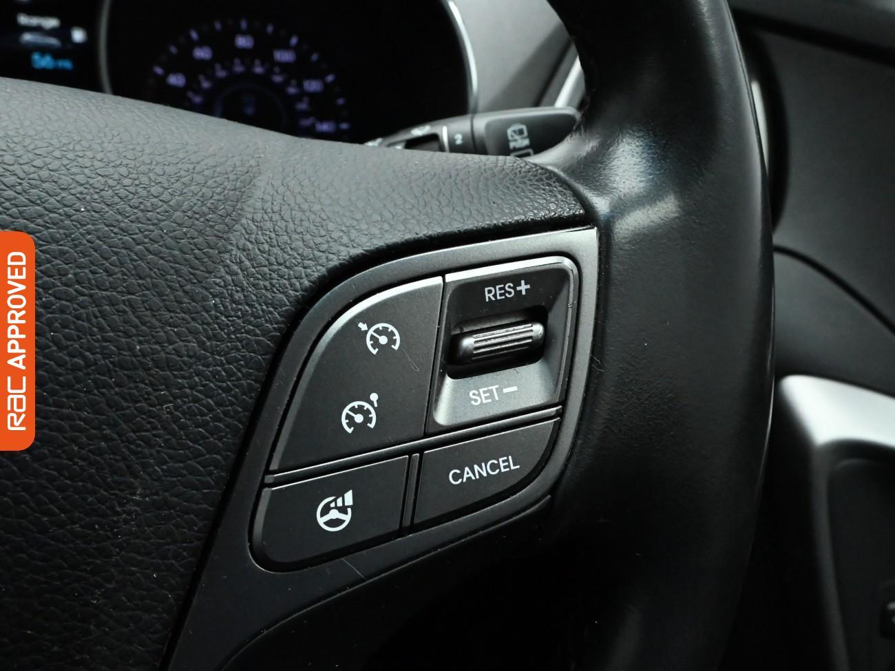 Used Hyundai Santa Fe 2015 for sale - 76662274: Photo 25