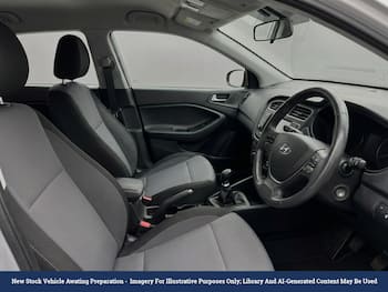Used Hyundai i20 2019 for sale - 79672540: Photo