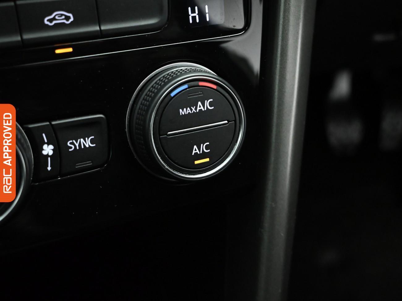 Used Volkswagen T-Roc 2020 for sale - 76919313: Photo 18