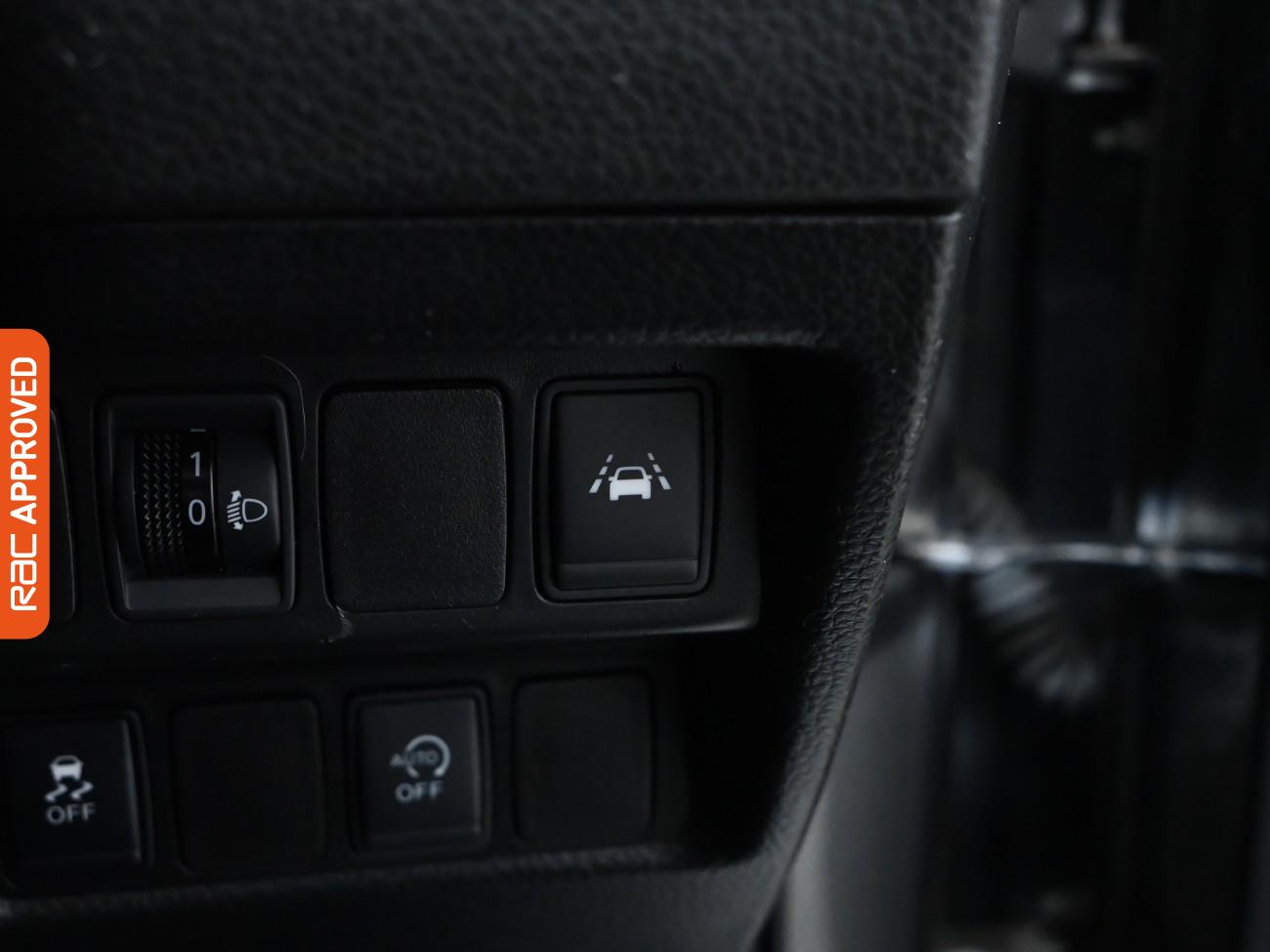 Used Nissan Qashqai 2017 for sale - 76170307: Photo 21