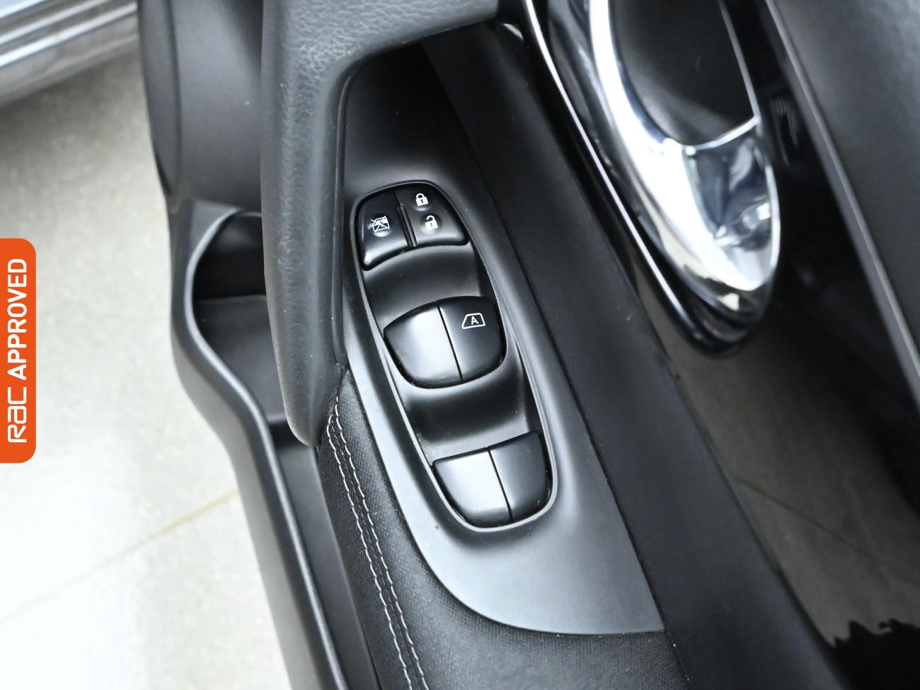 Used Nissan Qashqai 2017 for sale - 76170307: Photo 22