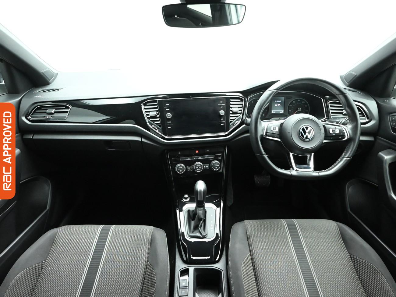 Used Volkswagen T-Roc 2022 for sale - 77059347: Photo 2