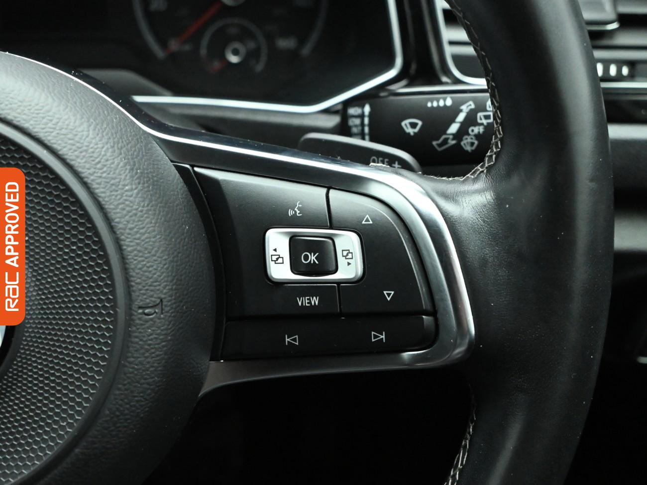 Used Volkswagen T-Roc 2022 for sale - 77059347: Photo 22