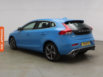 Used Volvo V40 2016 for sale - 75662657: Photo