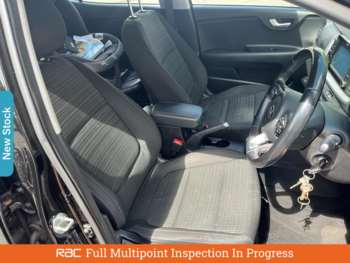 Used Kia Stonic 2018 for sale - 74841544: Photo