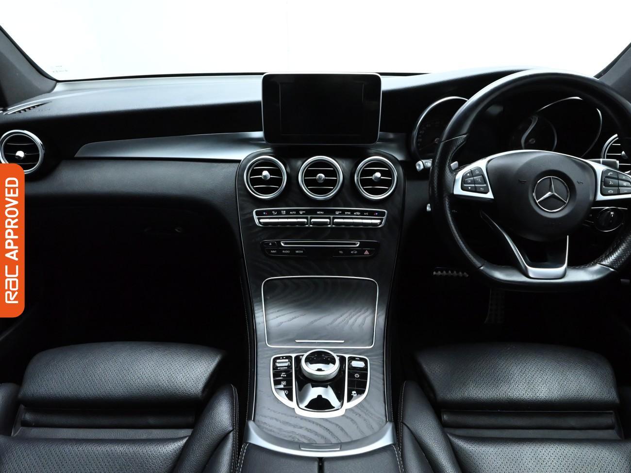 Used Mercedes-Benz GLC 2018 for sale - 76495304: Photo 2