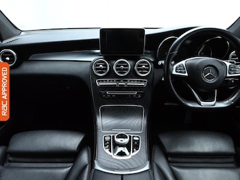 Used Mercedes-Benz GLC 2018 for sale - 76495304: Photo