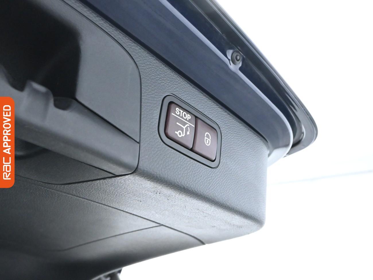 Used Mercedes-Benz GLC 2018 for sale - 76495304: Photo 31