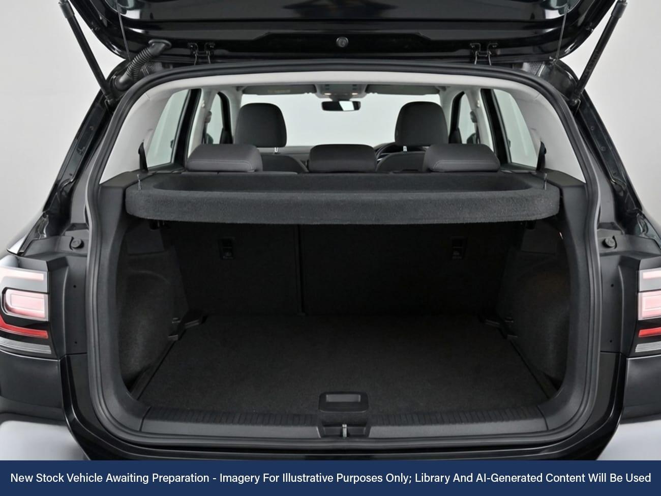 Used Volkswagen T-Cross 2021 for sale - 76972716: Photo 5