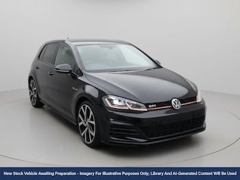 Used Volkswagen Golf 2017 for sale - 76732567: Photo