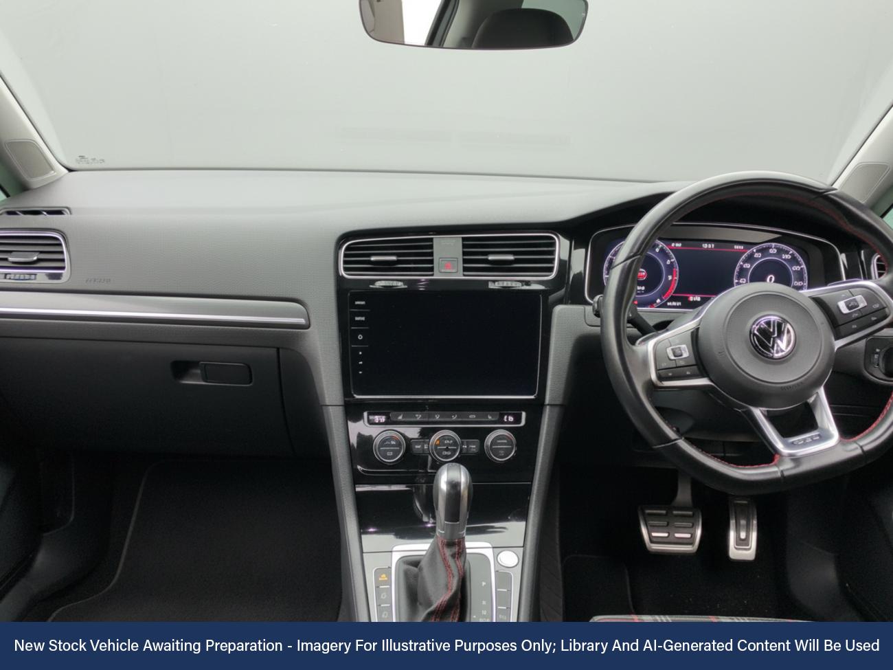 Used Volkswagen Golf 2017 for sale - 76732567: Photo 6