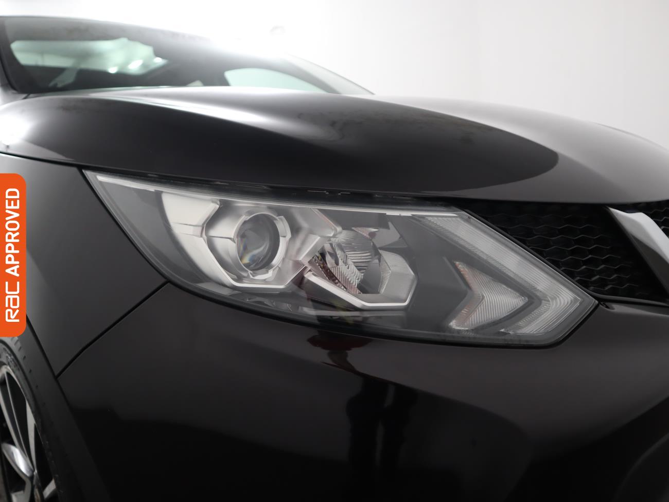 Used Nissan Qashqai 2016 for sale - 76088395: Photo 14