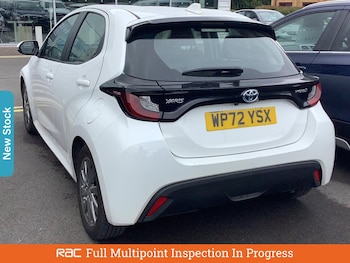 Used Toyota Yaris 2022 for sale - 75453288: Photo